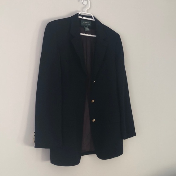 Blazer - Picture 2 of 3